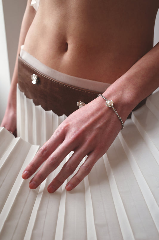 Trillium Bracelet, in Pure Water