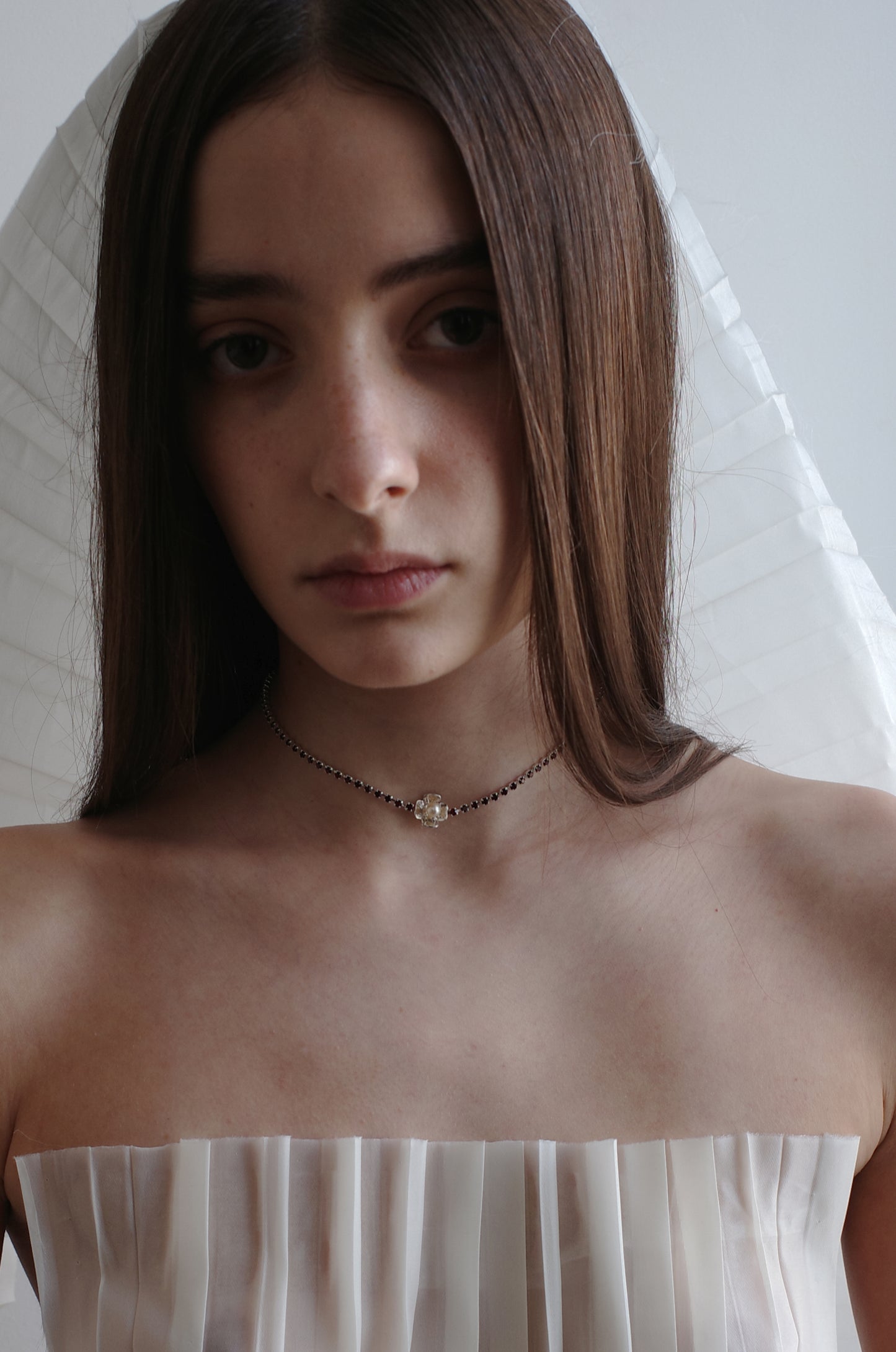 Trillium Choker, in Enigma Red