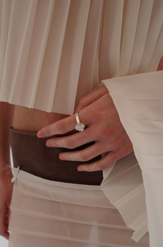 Trillium Diamante Ring