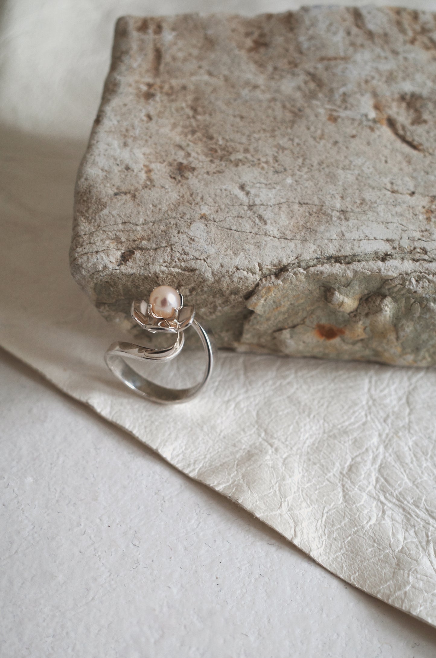 Trillium Infinity Ring