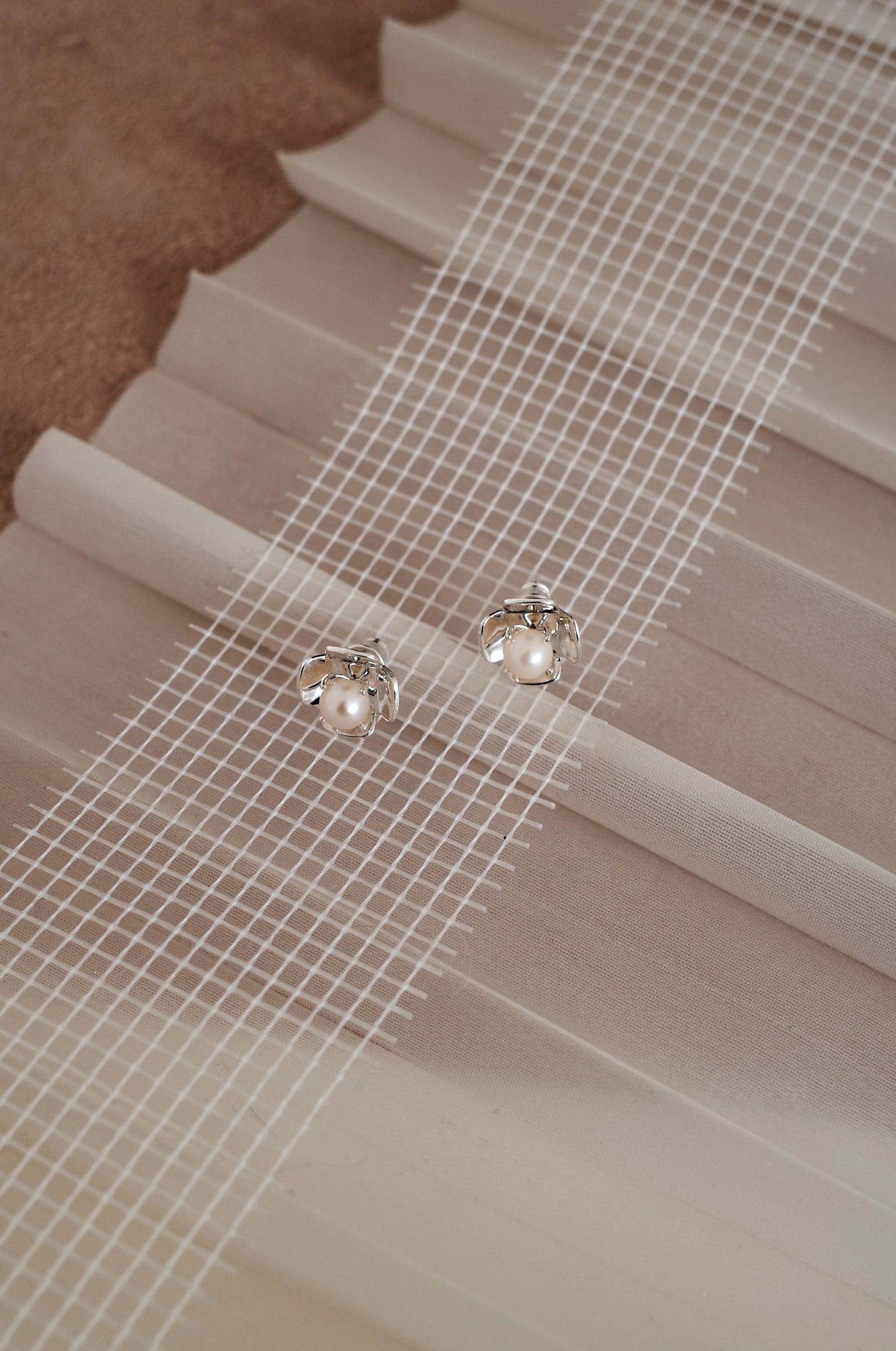 Trillium Pearl Studs